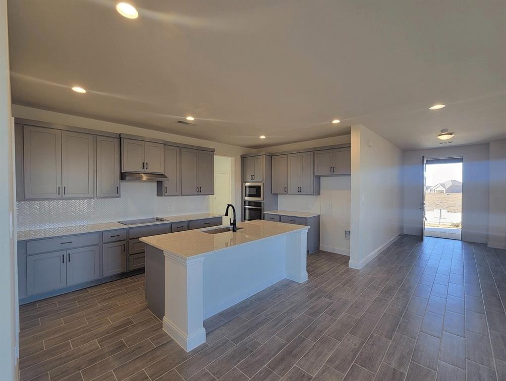 Summer Crest - Residential