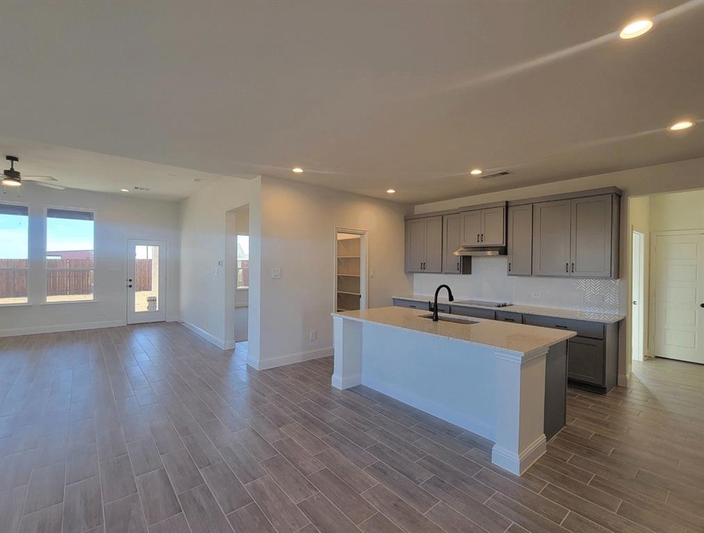 Summer Crest - Residential