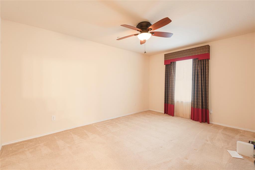 Pasquinellis Village On The Green - Residential