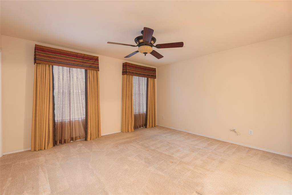 Pasquinellis Village On The Green - Residential