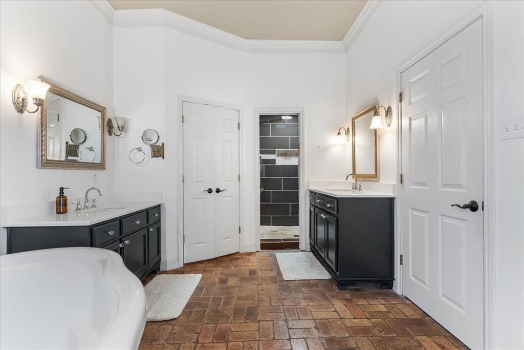 Woodhaven Cntry Club Estates - Residential