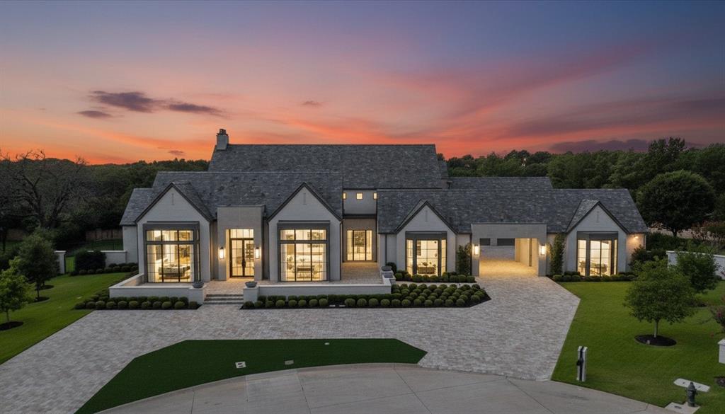 1905 Meadow View Court