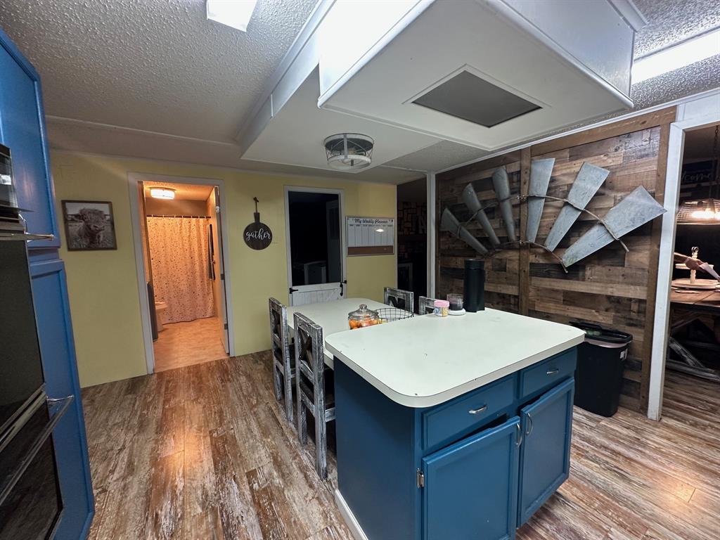 Oak Accorn - Residential