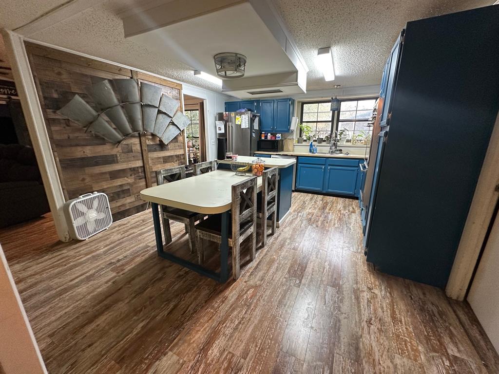 Oak Accorn - Residential