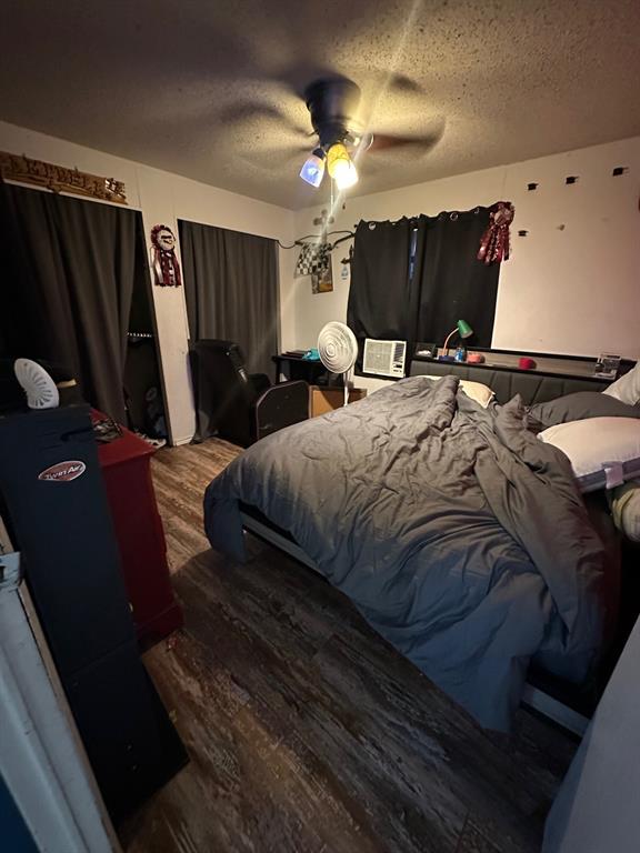 Oak Accorn - Residential