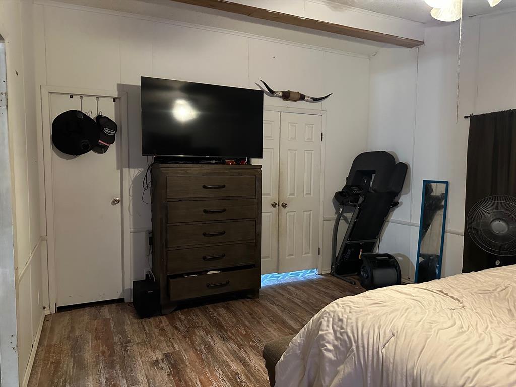 Oak Accorn - Residential