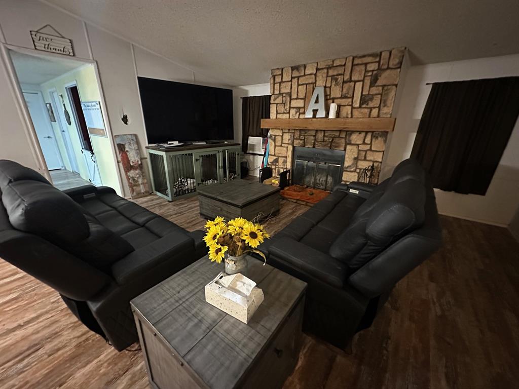 Oak Accorn - Residential