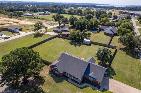 22206 Ellis Drive Chandler TX 75758