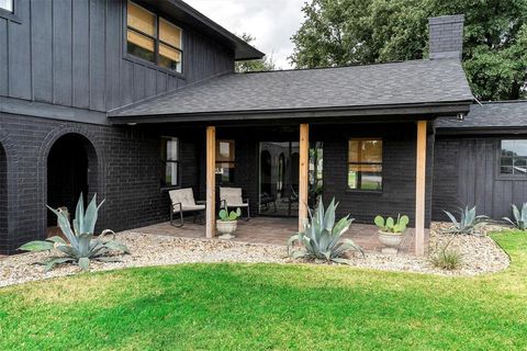 A home in Granbury