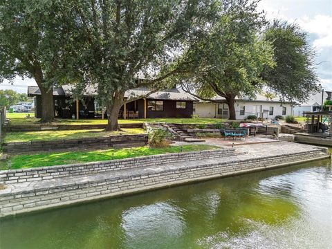 A home in Granbury