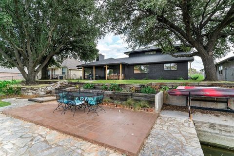 A home in Granbury