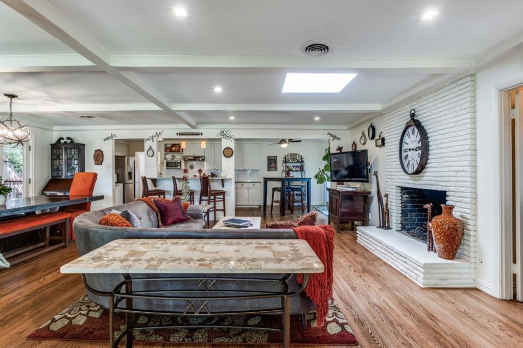 717 Cliffside Drive