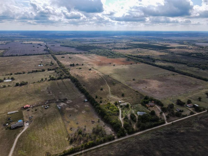 Land is actually in Bailey not Bonham. Fenced acreage with pond, utilities and road frontage. Old mobile home on property, not habitable, no value, removal is negotiable.
Bring your livestock and your builder. Perfect place to build, short commute to McKinney.