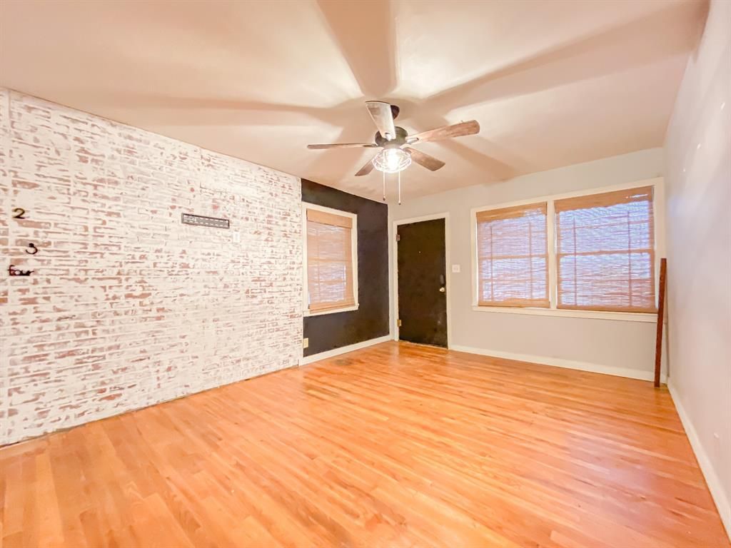 Photo of 211 Paloma Street, Winters, TX 79567 (MLS # 21252890)