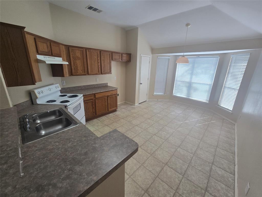 Lynn Creek Village Add - Residential