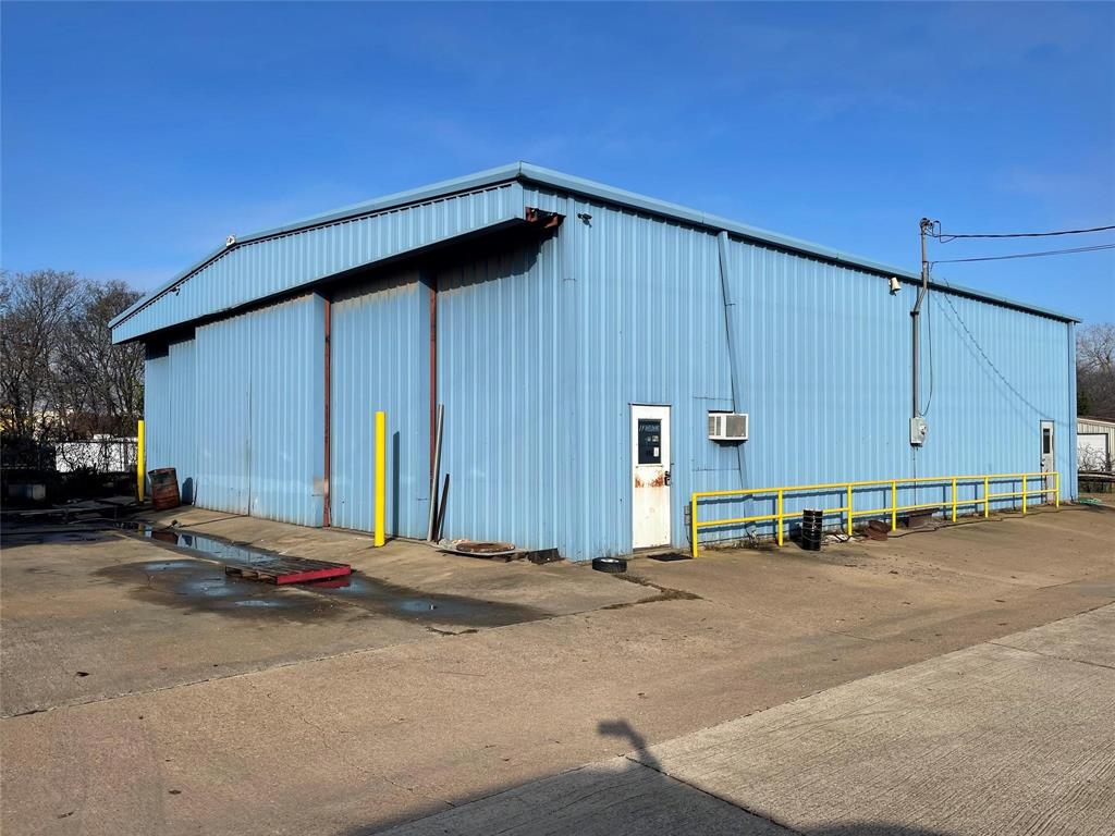 Proffitt Indust Park - Commercial Sale