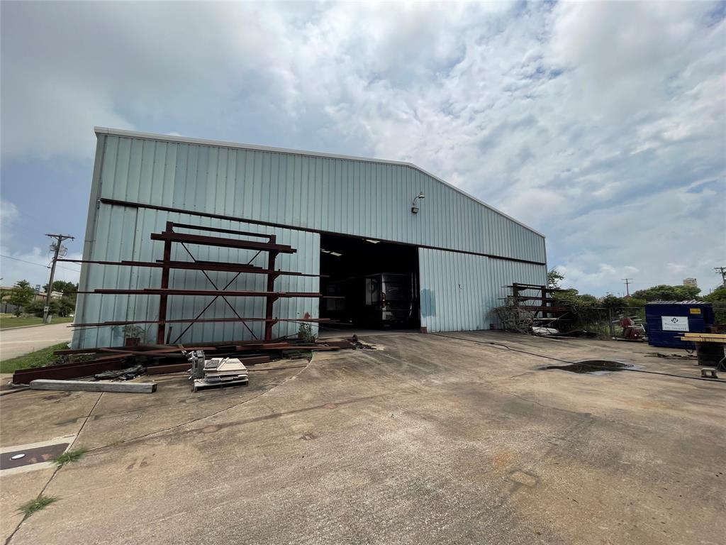 Proffitt Indust Park - Commercial Sale