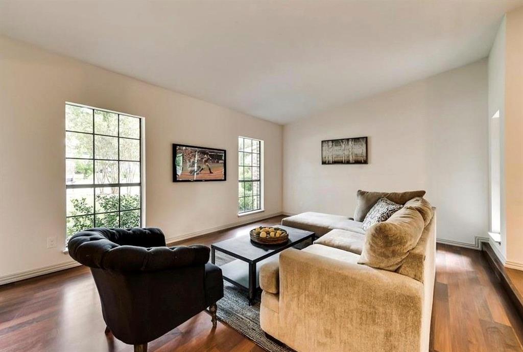 3517 Knoll Point Drive