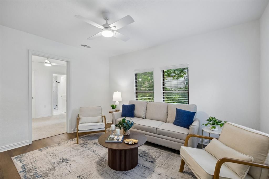 Photo of 806 N Ruddell Street, Denton, TX 76209 (MLS # 21268597)