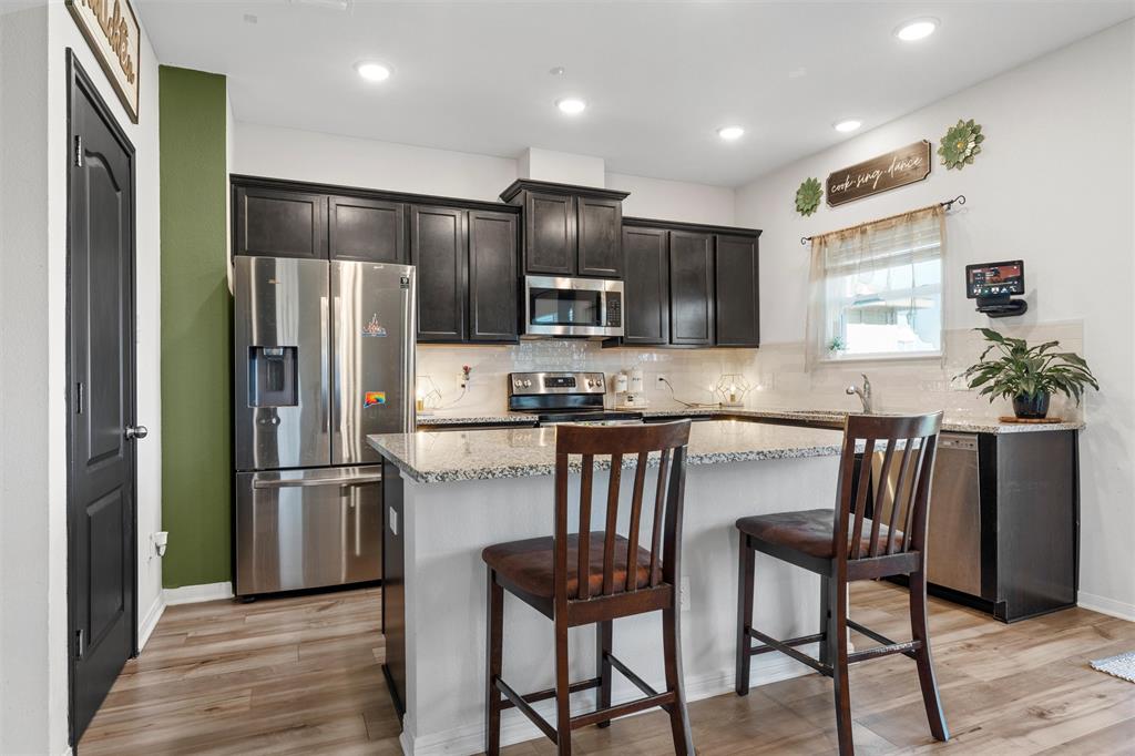 PARK MEADOWS - Residential