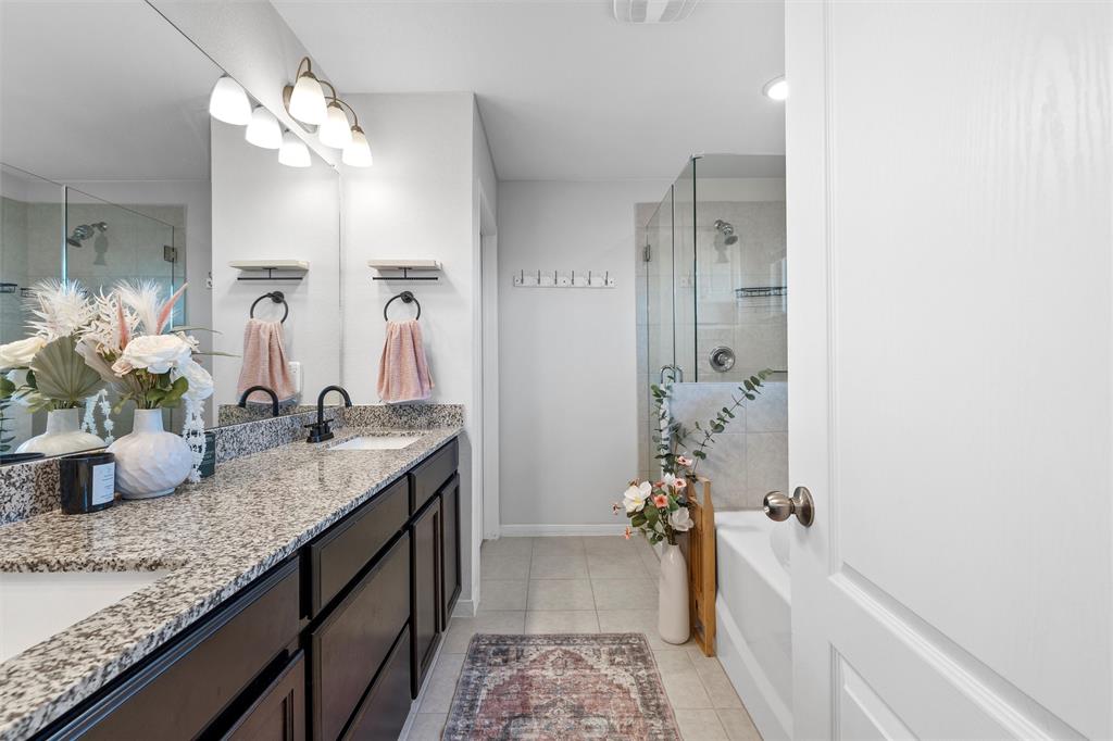 PARK MEADOWS - Residential