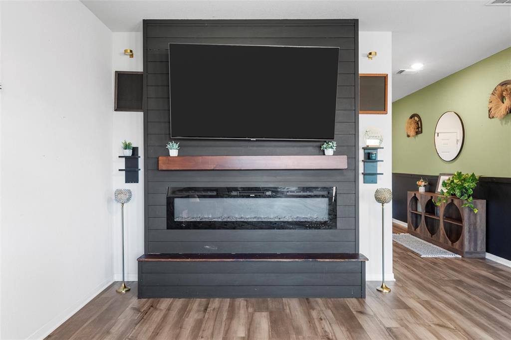 PARK MEADOWS - Residential