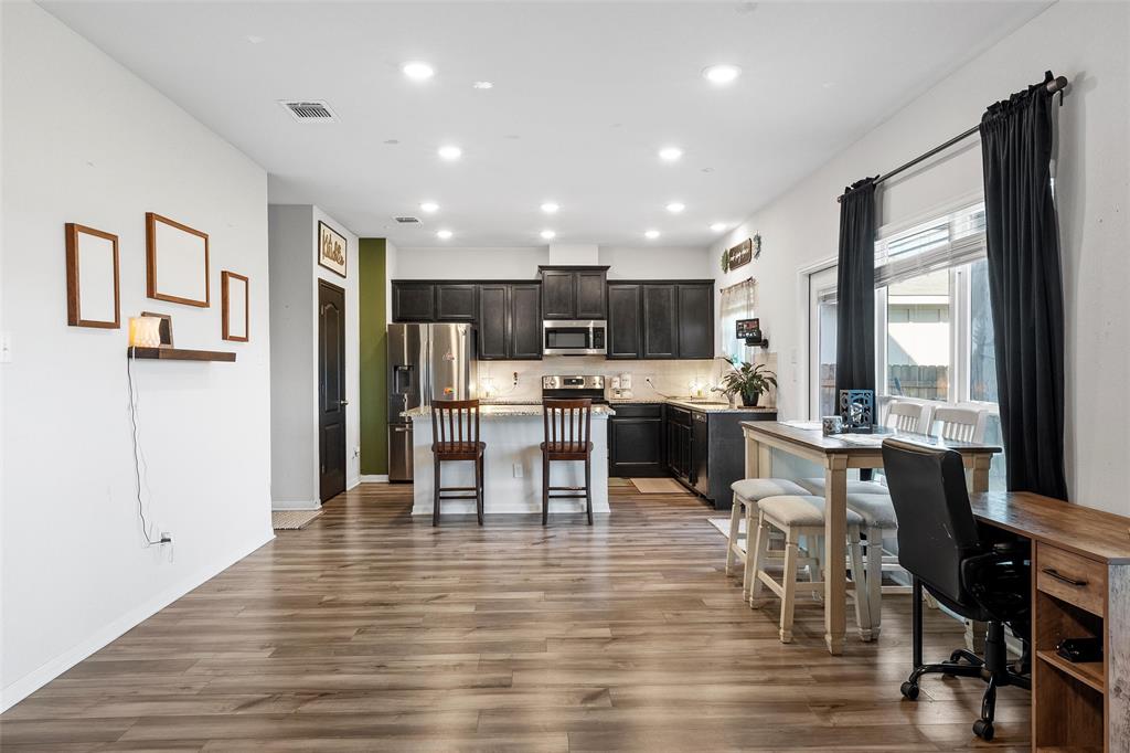 PARK MEADOWS - Residential