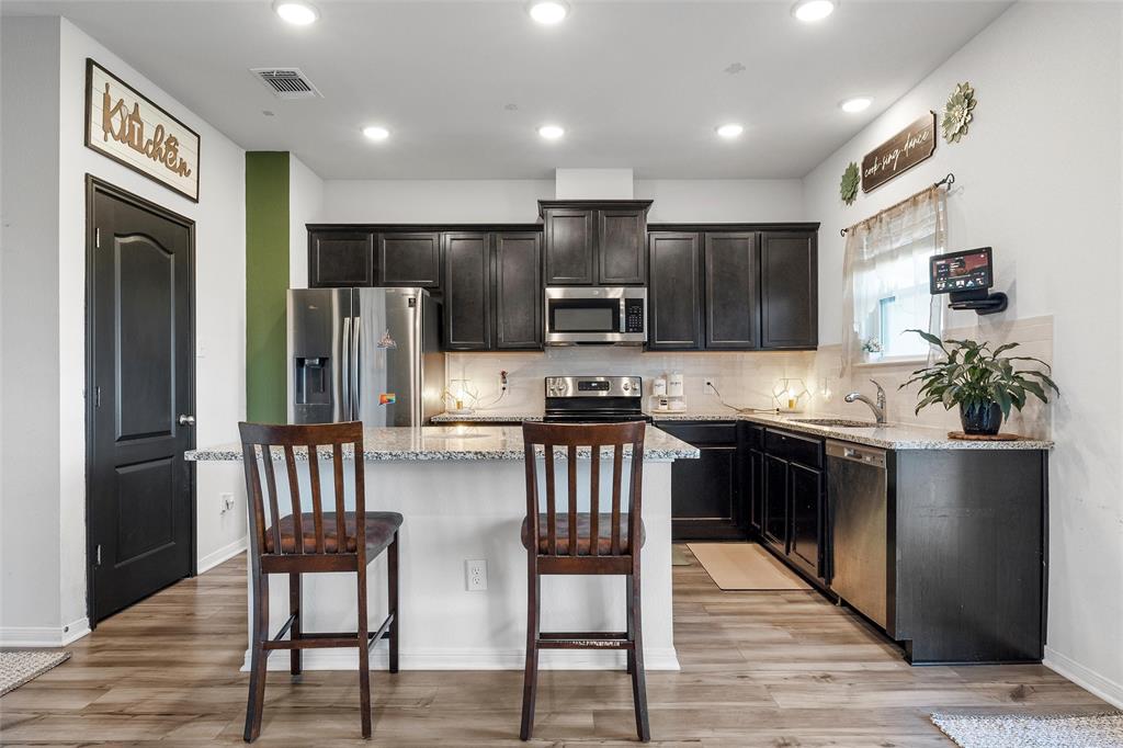 PARK MEADOWS - Residential