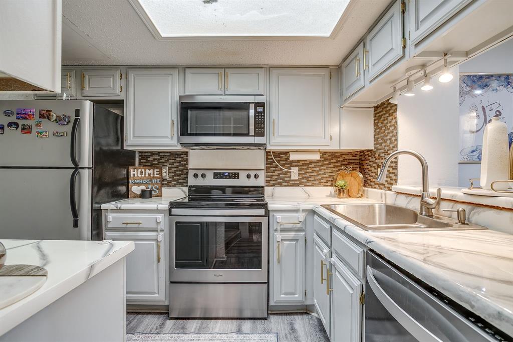 Willow Brook Condo - Residential