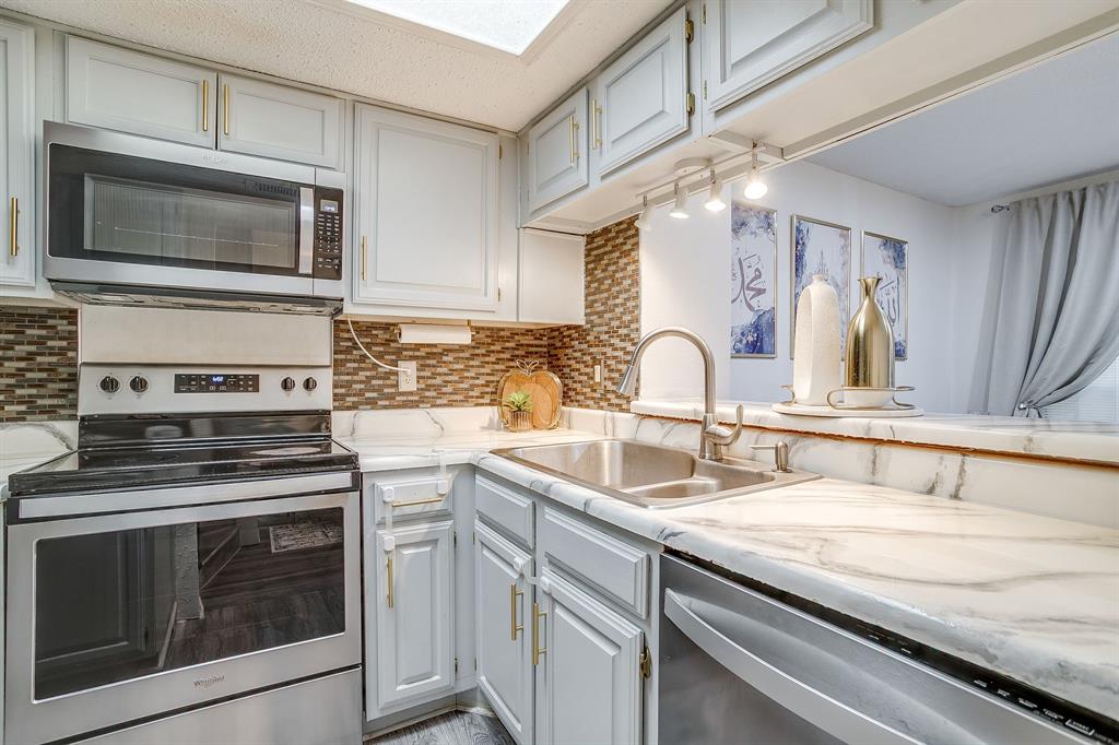 Willow Brook Condo - Residential