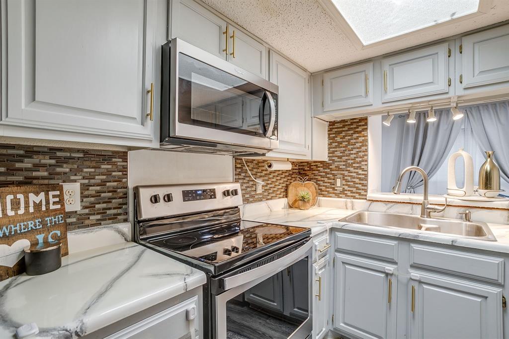 Willow Brook Condo - Residential