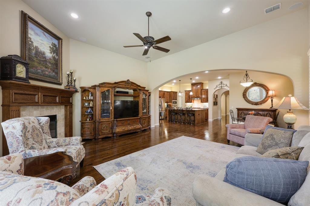 10096 Drawbridge Drive