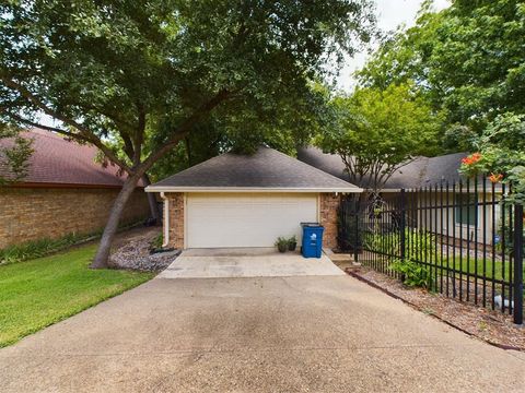 A home in DeSoto