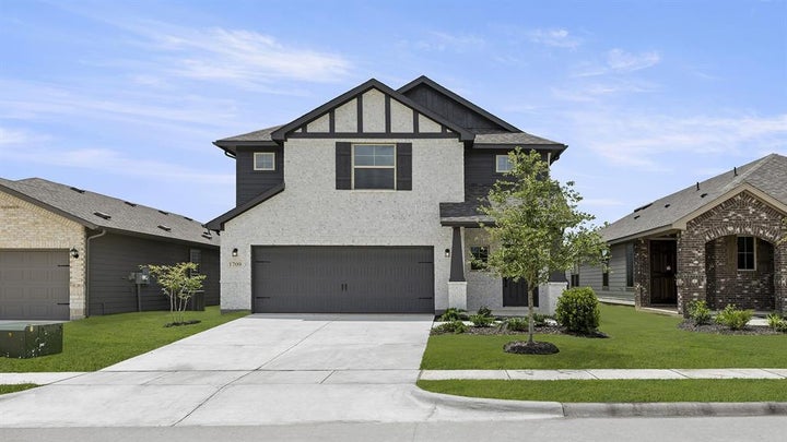 Photo 1 of 29 — 1709 Meadow Crest Drive, Aubrey, TX 76227