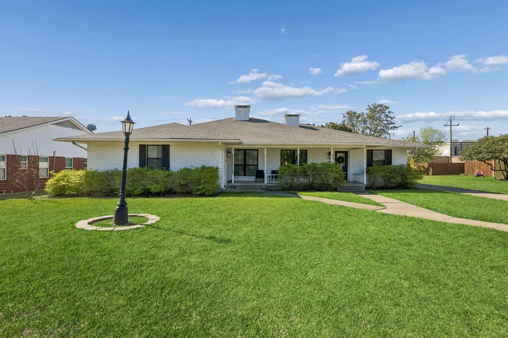 7916/7918 Habersham Lane