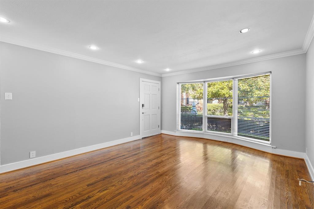 Tanglewood Twnhms Condos - Residential Lease