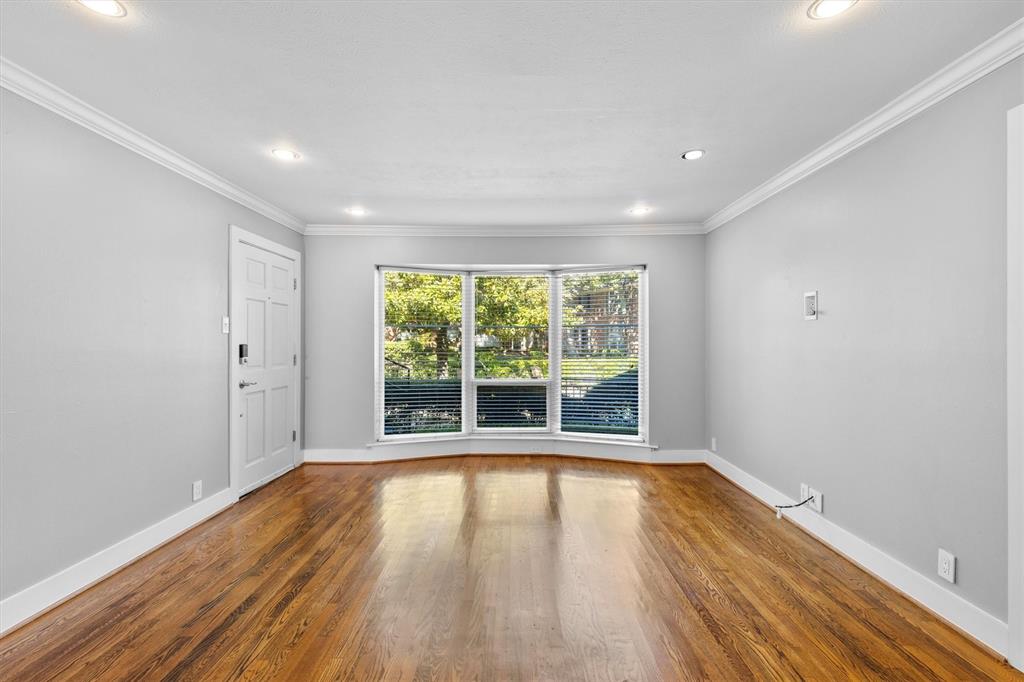 Tanglewood Twnhms Condos - Residential Lease