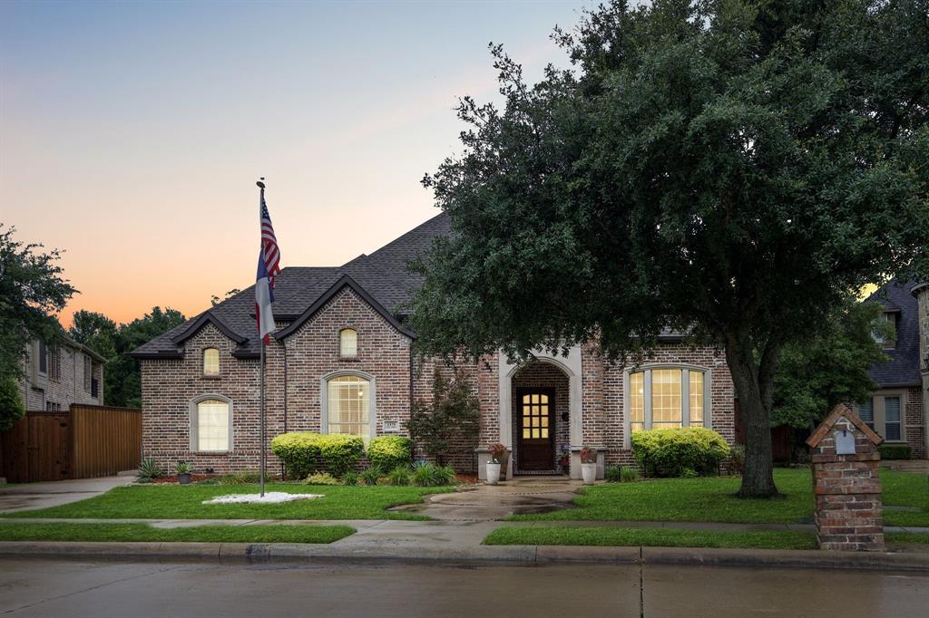 2375 Lake Forest Drive