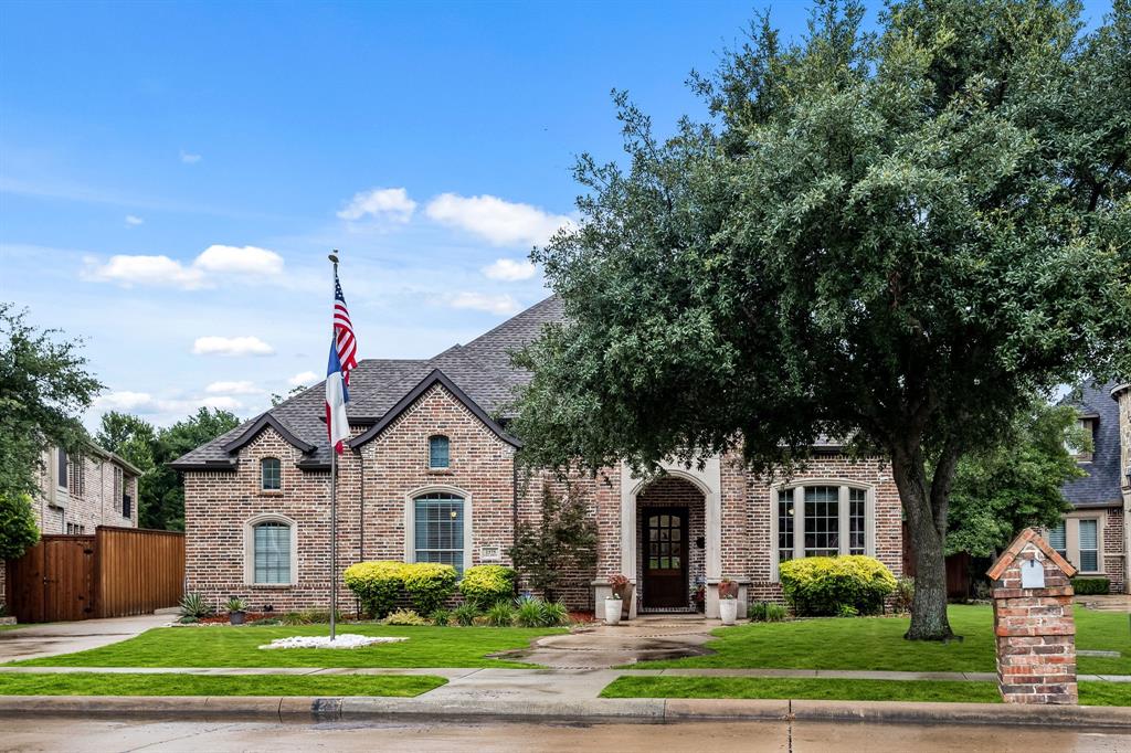 2375 Lake Forest Drive
