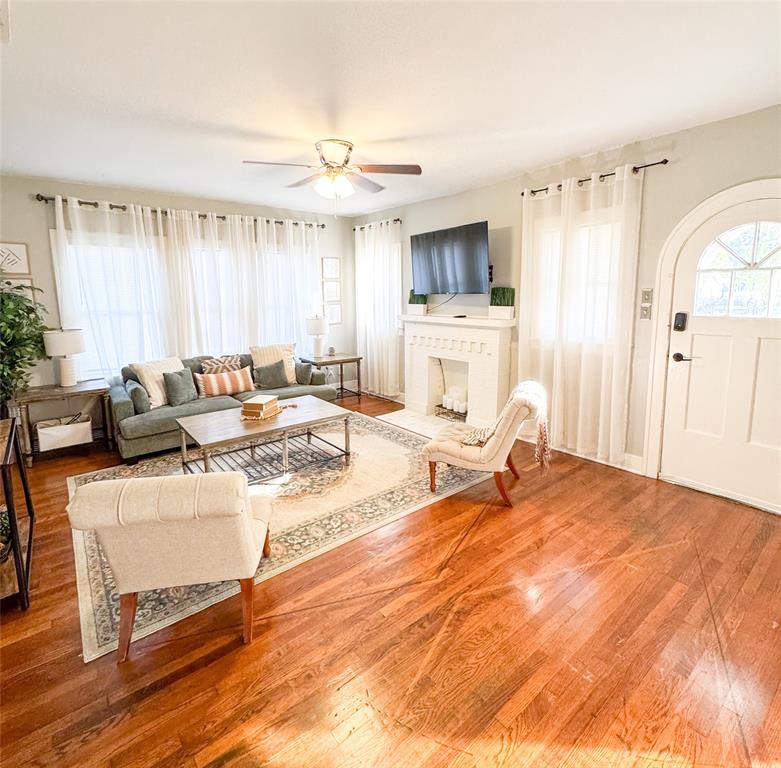 Oak Lawn Heights Add - Residential Lease