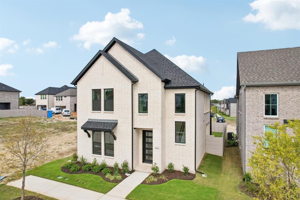 4816 Tenkara Lane