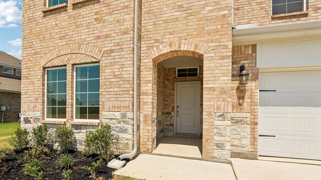 9521 Dugout Drive