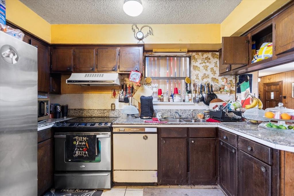 M CHIRINO - Residential