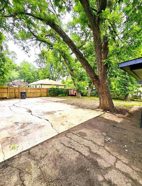 A home in Cleburne