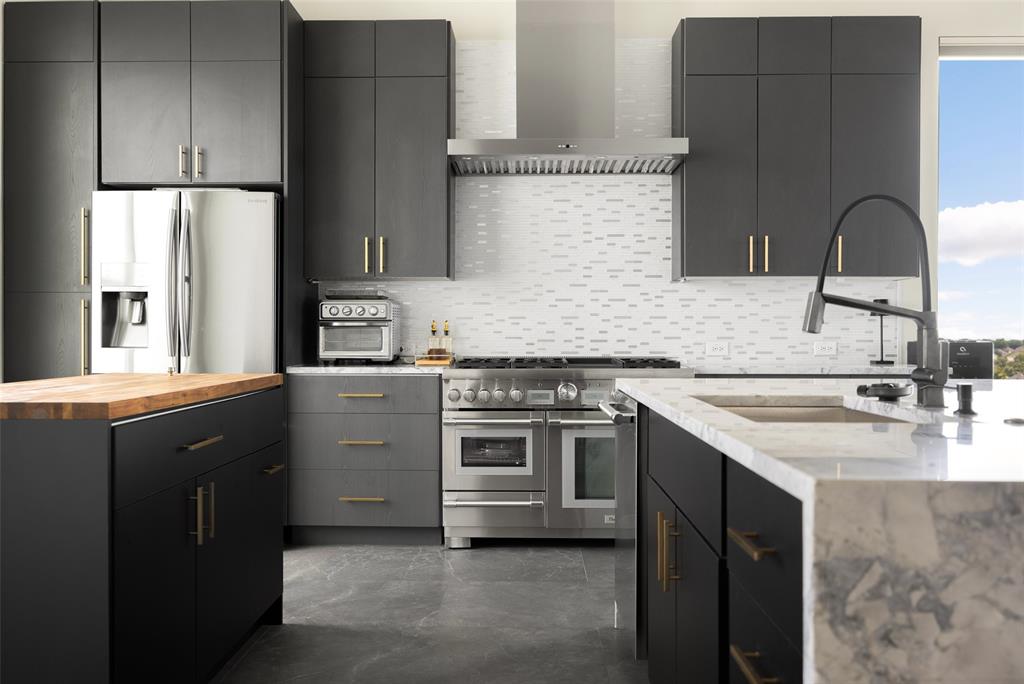 Westport Lakeview Villas - Residential