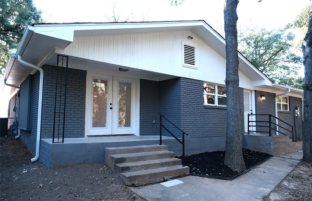 17 Circle Drive