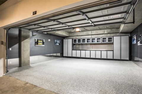 Tiny photo for 3130 N Harwood Street #3202, Dallas, TX 75201 (MLS # 21038079)