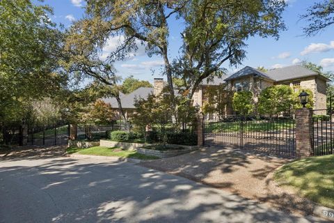 Photo of 9941 Strait Lane, Dallas, TX 75220 (MLS # 21251144)