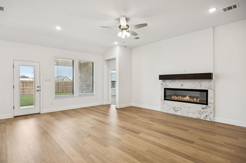 Summer Crest - Residential