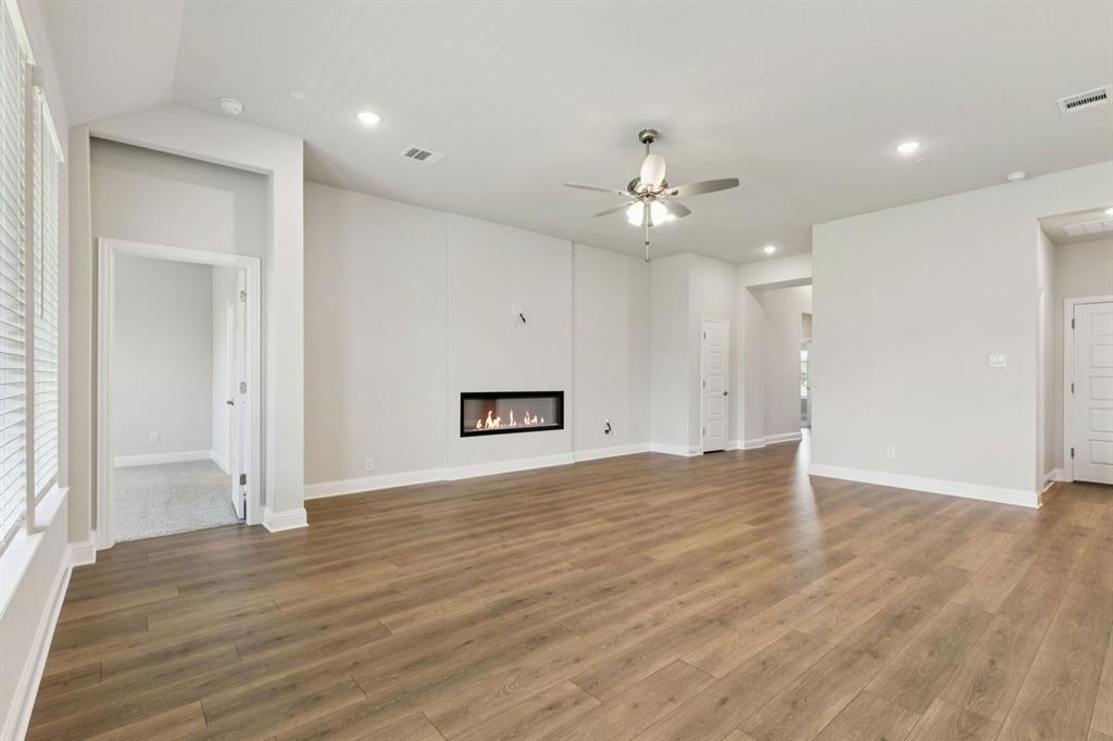 Summer Crest - Residential